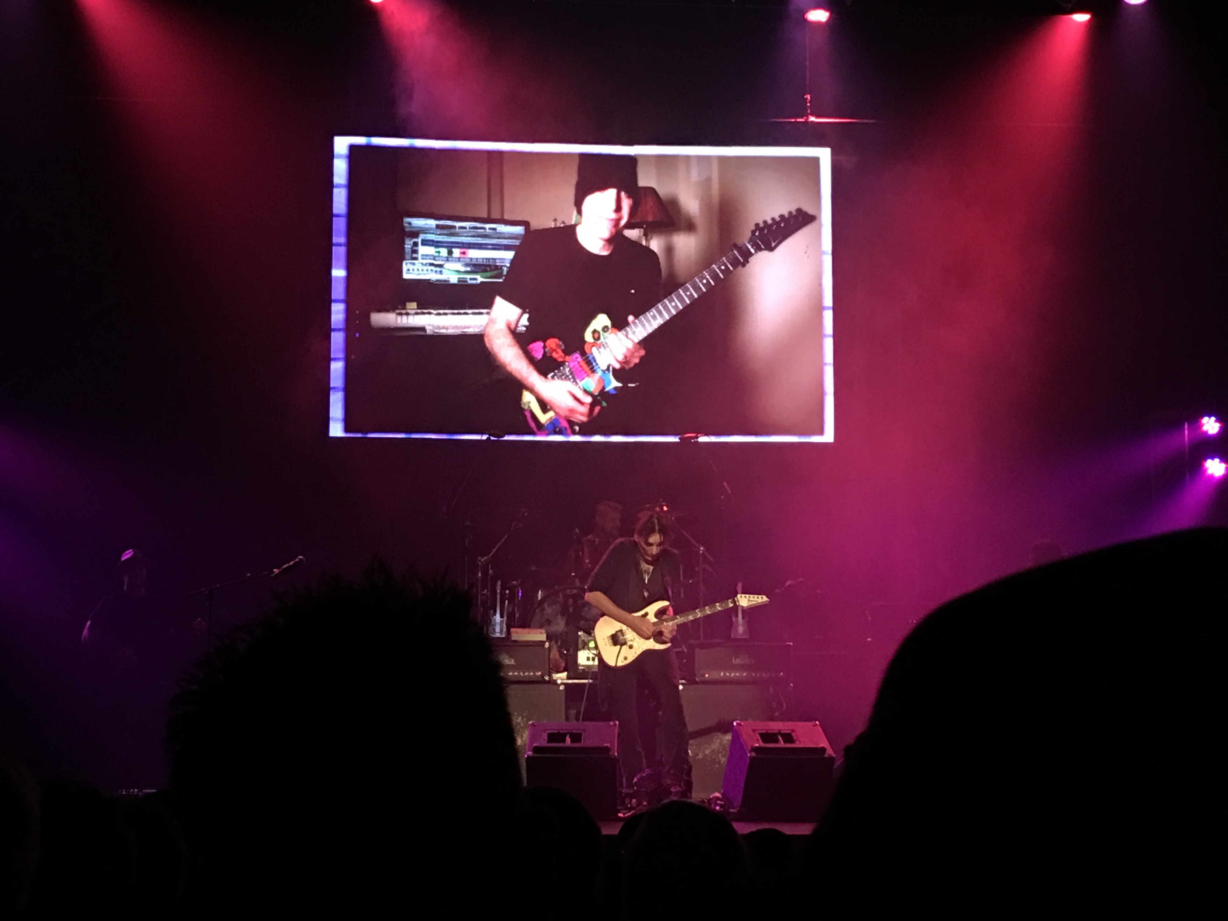 SteveVai2016-10-29RivieraTheaterNorthTonawandaNY (1).JPG